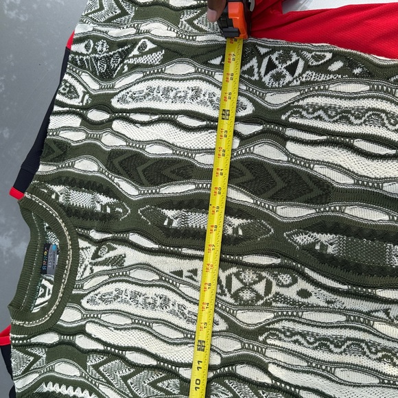 COOGI Green and White Knit Sweater with Hat - Picture 7 of 8